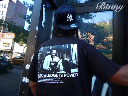 KNOWLEDGE IS POWER POCKET S/S T-SHIRTS